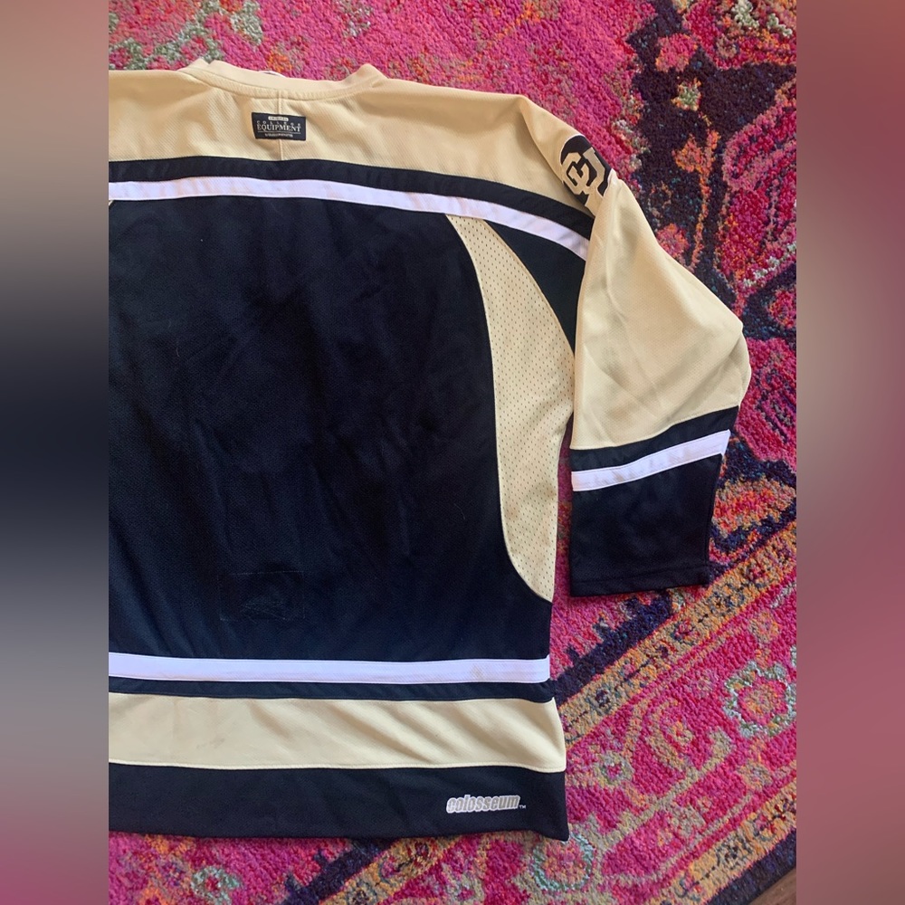 Colorado Buffaloes Hockey Jersey Sewn CU Buffs Colosseum Black Gold Mens XL - Picture 9 of 10